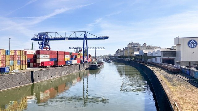 Free download crane container ship frankfurt free picture to be edited with GIMP free online image editor