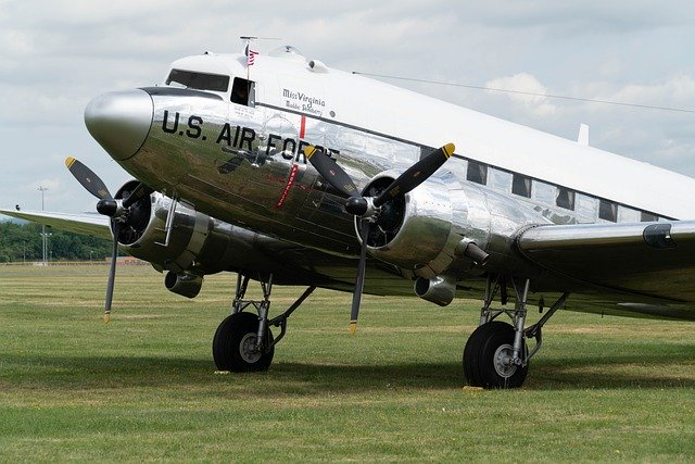 Free download dc 3 wiesbaden airplane aircraft free picture to be edited with GIMP free online image editor