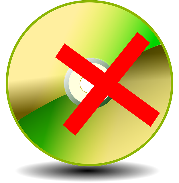 Free download Disc Cd Dvd Damaged - Free vector graphic on Pixabay free illustration to be edited with GIMP free online image editor