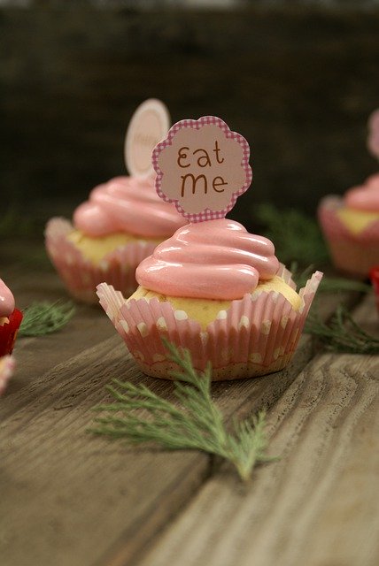 Free download eat me cupcake decoration free picture to be edited with GIMP free online image editor