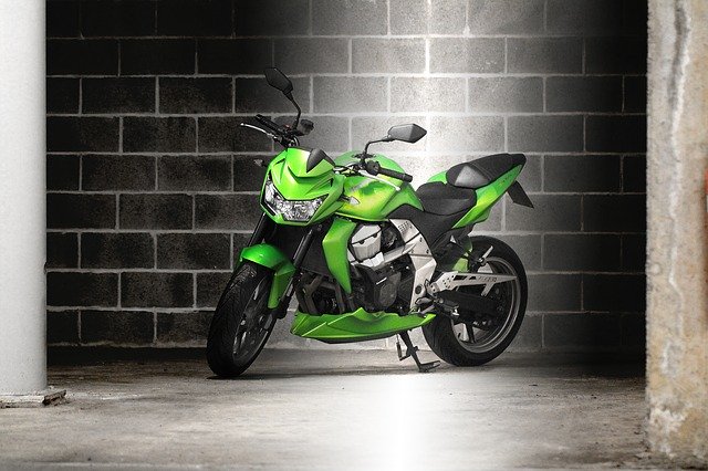 Free download garage motorbike kawasaki z750 free picture to be edited with GIMP free online image editor