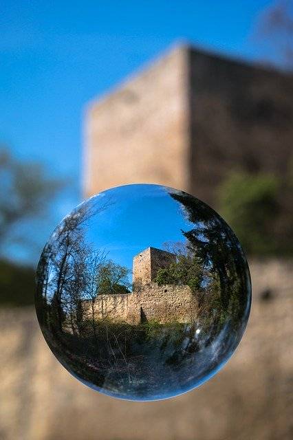 무료 다운로드 Glass Ball Castle Ruin - 무료 사진 또는 GIMP 온라인 이미지 편집기로 편집할 수 있는 사진