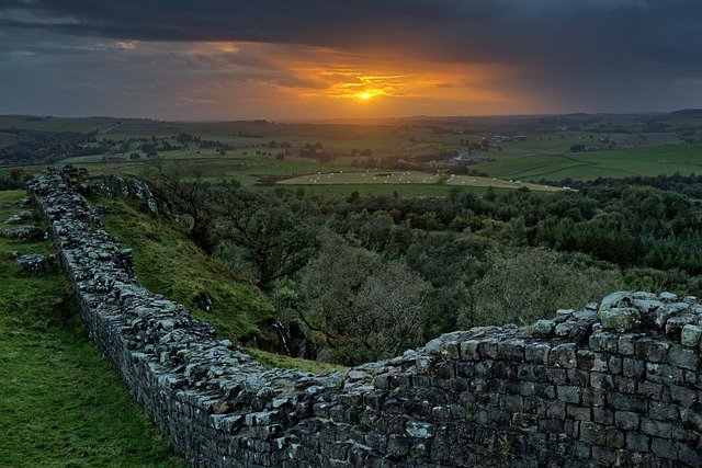 Téléchargement gratuit du mur d'Hadrien coucher de soleil northumberland image gratuite à éditer avec l'éditeur d'images en ligne gratuit GIMP