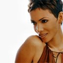 Hallepedia: Halle Berry pentru ecranul Wikipedia pentru extensia magazinului web Chrome în OffiDocs Chromium