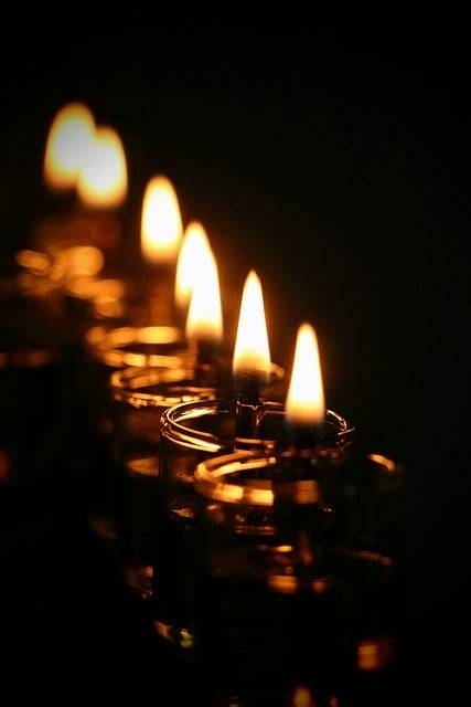 قم بتنزيل صورة hanukkah candle fire flame مجانًا ليتم تحريرها باستخدام محرر الصور المجاني عبر الإنترنت من GIMP