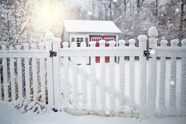 Free download house barn shed fence snow scene free picture to be edited with GIMP free online image editor