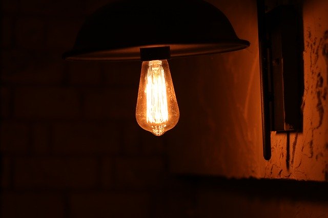 ดาวน์โหลดฟรี Light Bulb Lamp - ภาพถ่ายหรือรูปภาพฟรีที่จะแก้ไขด้วยโปรแกรมแก้ไขรูปภาพออนไลน์ GIMP