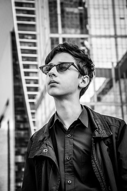 Graphique gratuit homme lunettes modèle personne mode à éditer par GIMP éditeur d'images gratuit par OffiDocs