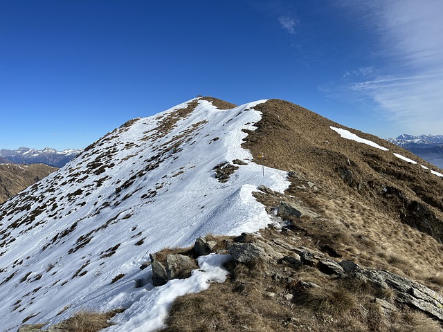 Free download mountain peak trekking monte magno free picture to be edited with GIMP free online image editor