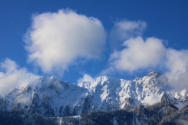 বিনামূল্যে ডাউনলোড করুন Mountains Clouds - বিনামূল্যে ছবি বা ছবি GIMP অনলাইন ইমেজ এডিটর দিয়ে সম্পাদনা করা হবে