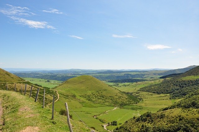 免费下载 Mountains Mountain Auvergne - 使用 GIMP 在线图像编辑器编辑的免费照片或图片