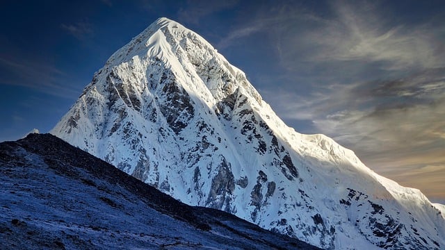 Téléchargement gratuit d'une image gratuite du glacier du sommet de la neige de montagne à modifier avec l'éditeur d'images en ligne gratuit GIMP