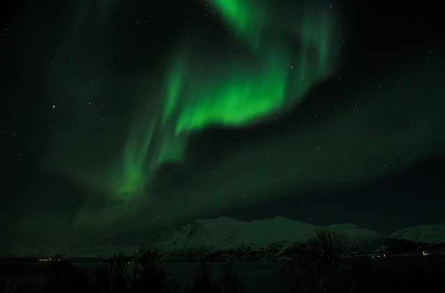 ດາວ​ໂຫຼດ​ຟຣີ Northern Light Winter Snow - ຮູບ​ພາບ​ຟຣີ​ຫຼື​ຮູບ​ພາບ​ທີ່​ຈະ​ໄດ້​ຮັບ​ການ​ແກ້​ໄຂ​ກັບ GIMP ອອນ​ໄລ​ນ​໌​ບັນ​ນາ​ທິ​ການ​ຮູບ​ພາບ​