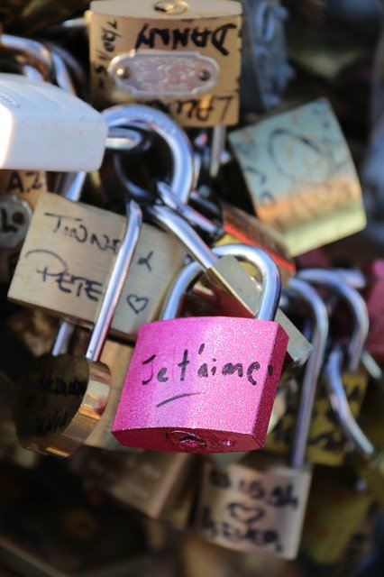 Free download padlock love bridge paris free picture to be edited with GIMP free online image editor