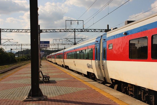 Free download railway platform train station free picture to be edited with GIMP free online image editor