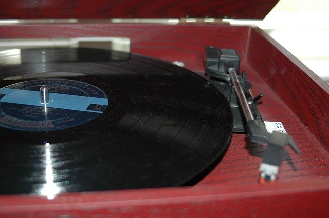 Tải xuống miễn phí Record Player Vintage - chỉnh sửa ảnh hoặc ảnh miễn phí bằng trình chỉnh sửa ảnh trực tuyến GIMP