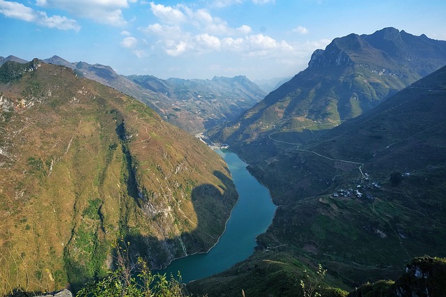 Free download river mountains lanscapes vietnam free picture to be edited with GIMP free online image editor