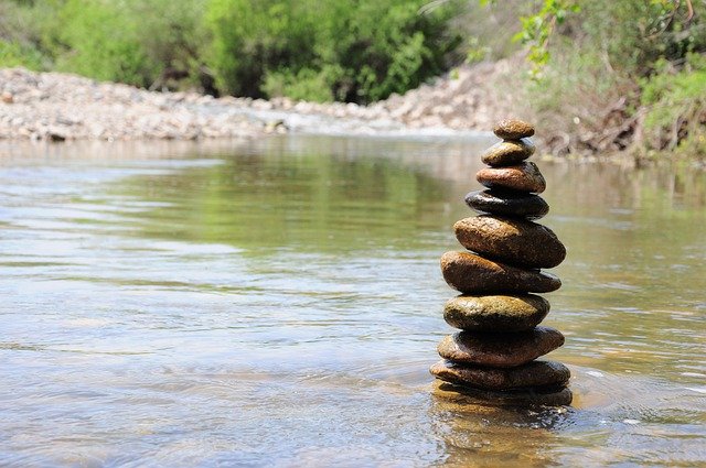 GIMP ücretsiz çevrimiçi resim düzenleyici ile düzenlenmek üzere meditasyon taşları ücretsiz resim indiren ücretsiz nehir