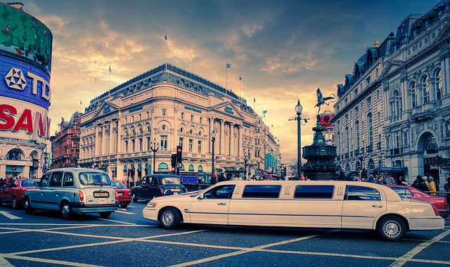 Free download road traffic city piccadilly circus free picture to be edited with GIMP free online image editor