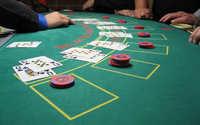 Blackjack Online Game  from Chrome web store to be run with OffiDocs Chromium online