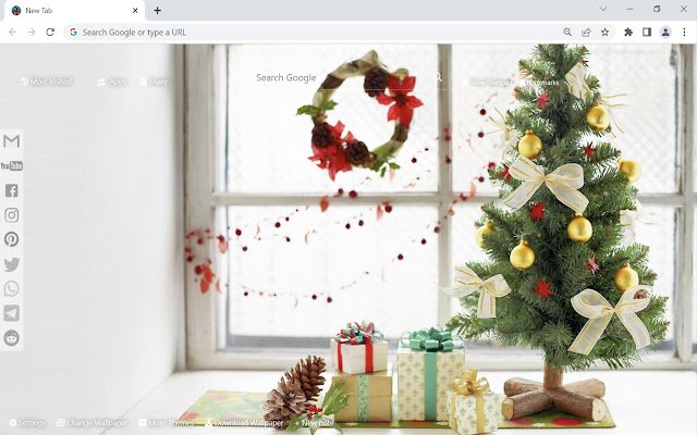 Christmas Tree Wallpaper  from Chrome web store to be run with OffiDocs Chromium online