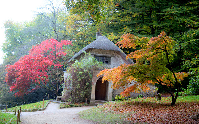 Stourhead Cottage  from Chrome web store to be run with OffiDocs Chromium online