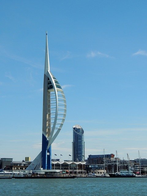 Download gratuito Spinnaker Tower Gosport England - foto o immagine gratis da modificare con l'editor di immagini online di GIMP