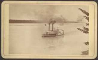 Free picture Steamer R.E. Lee Racing with Natches When Nearing St. Louis to be edited by GIMP online free image editor by OffiDocs