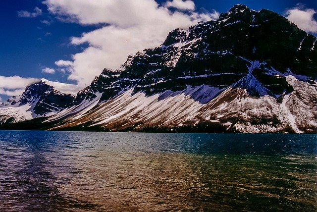 Descarga gratuita Summer Snow Mountain: foto o imagen gratuita para editar con el editor de imágenes en línea GIMP