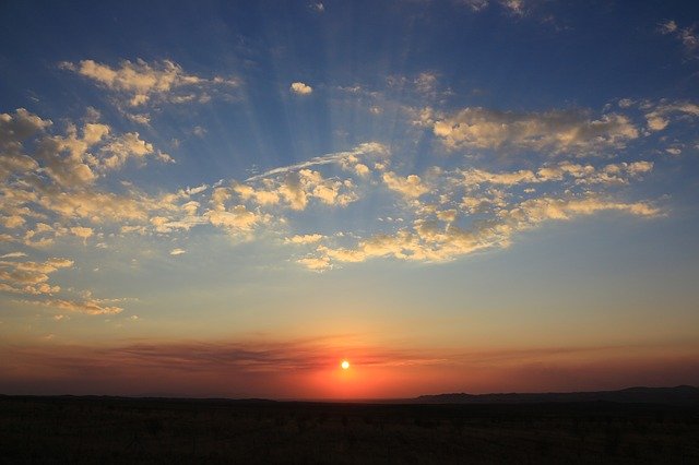 ດາວ​ໂຫຼດ​ຟຣີ Sunset Cloud Sky - ຮູບ​ພາບ​ຟຣີ​ຫຼື​ຮູບ​ພາບ​ທີ່​ຈະ​ໄດ້​ຮັບ​ການ​ແກ້​ໄຂ​ກັບ GIMP ອອນ​ໄລ​ນ​໌​ບັນ​ນາ​ທິ​ການ​ຮູບ​ພາບ​