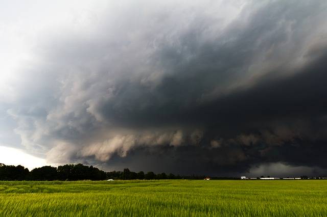 ດາວ​ໂຫຼດ​ຟຣີ Thunderstorm Storm Cumulonimbus - ຮູບ​ພາບ​ຟຣີ​ຫຼື​ຮູບ​ພາບ​ທີ່​ຈະ​ໄດ້​ຮັບ​ການ​ແກ້​ໄຂ​ກັບ GIMP ອອນ​ໄລ​ນ​໌​ບັນ​ນາ​ທິ​ການ​ຮູບ​ພາບ