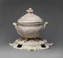 Free download Tureen with cover and plateau free photo or picture to be edited with GIMP online image editor