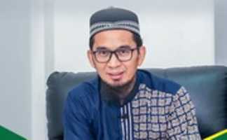 Free download ustadz-adi-hidayat-cov free photo or picture to be edited with GIMP online image editor