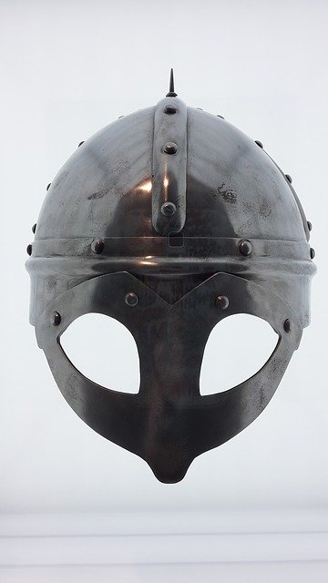 Bezpłatne pobieranie Viking Helm Knight Middle - bezpłatne zdjęcie lub obraz do edycji za pomocą internetowego edytora obrazów GIMP