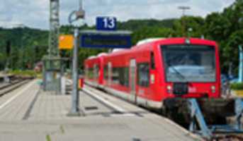 Free download VT 650 Tuebingen Hbf Gleis 13 free photo or picture to be edited with GIMP online image editor