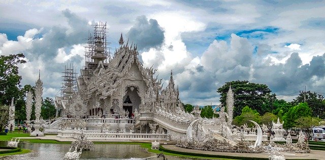 Gratis download Witte Tempel Thailand Architectuur - gratis foto of afbeelding om te bewerken met GIMP online beeldbewerker