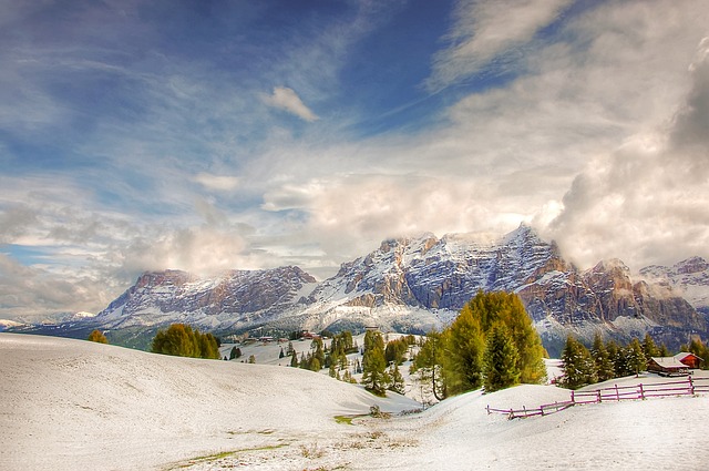 Muat turun percuma templat foto percuma Winter Pralongia Mountains untuk diedit dengan editor imej dalam talian GIMP