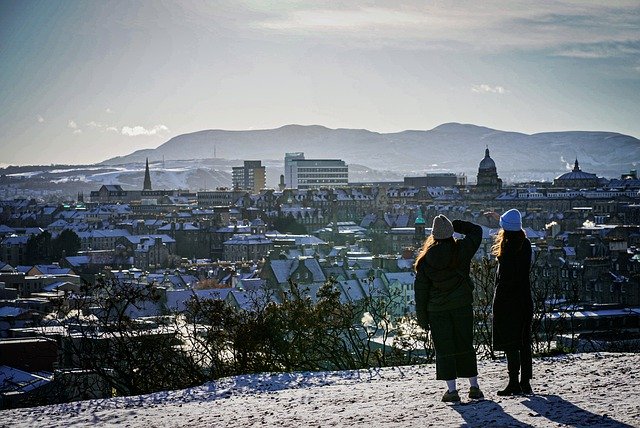 Free download women city edinburgh scotland snow free picture to be edited with GIMP free online image editor