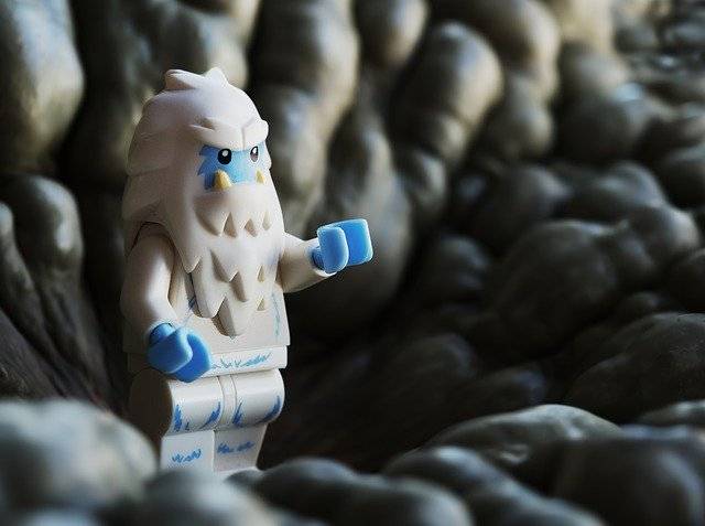 무료 다운로드 Yeti Lego Monster - 무료 무료 사진 또는 GIMP 온라인 이미지 편집기로 편집할 수 있는 사진