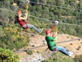 Libreng download Zip Line ( 2) libreng larawan o larawan na ie-edit gamit ang GIMP online na editor ng imahe