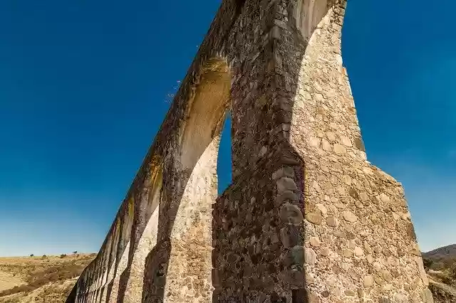 Безкоштовно завантажте безкоштовний шаблон фотографій Aqueduct Mexico Sky для редагування в онлайн-редакторі зображень GIMP