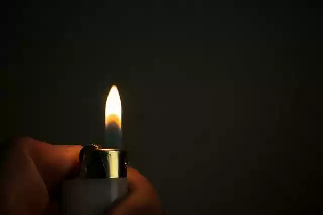 Muat turun percuma Simbol Lighter Light - foto atau gambar percuma untuk diedit dengan editor imej dalam talian GIMP