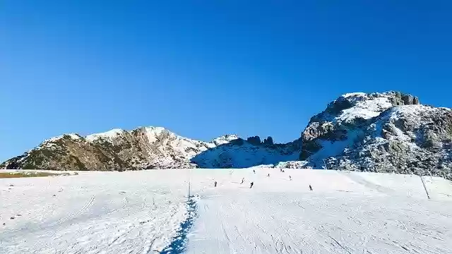 ดาวน์โหลด Piani Di Bobbio Sci Skiing ฟรี - ภาพถ่ายหรือภาพฟรีที่จะแก้ไขด้วยโปรแกรมแก้ไขรูปภาพ GIMP ออนไลน์