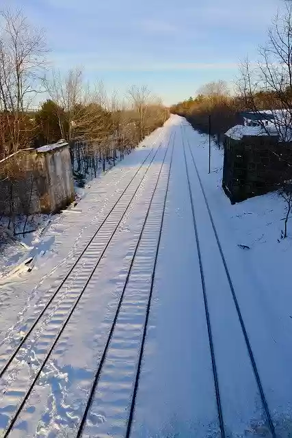 Muat turun percuma Railroad Tracks Rails - foto atau gambar percuma untuk diedit dengan editor imej dalam talian GIMP