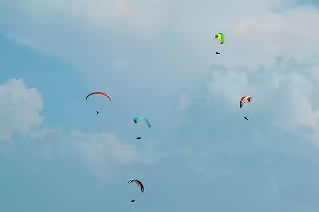 Unduh gratis Sky Paraglider - foto atau gambar gratis yang dapat diedit dengan editor gambar online GIMP