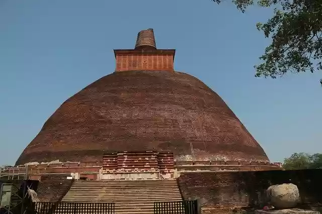 Free download Stupa Buddhist Temple Sri -  free photo or picture to be edited with GIMP online image editor