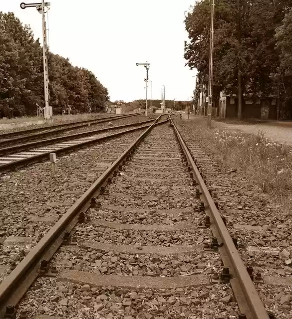 Скачать бесплатно Tracks Railway Rails - бесплатное фото или изображение для редактирования с помощью онлайн-редактора изображений GIMP