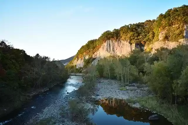 تنزيل مجاني Views Blue Sky River - صورة أو صورة مجانية يمكن تحريرها باستخدام محرر الصور عبر الإنترنت GIMP