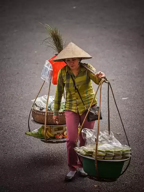 Free download woman vendor vietnamese street free picture to be edited with GIMP free online image editor